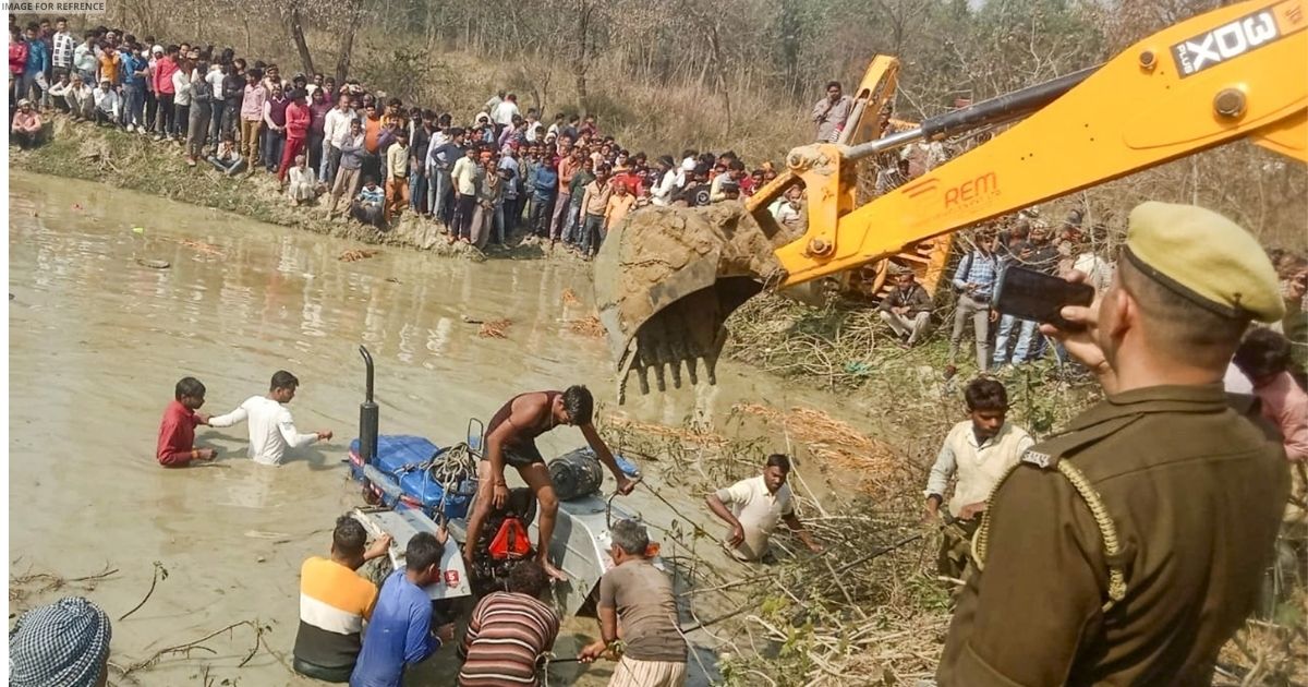 UP: 24 killed, 10 injured after tractor trolley falls into pond in Kasganj district